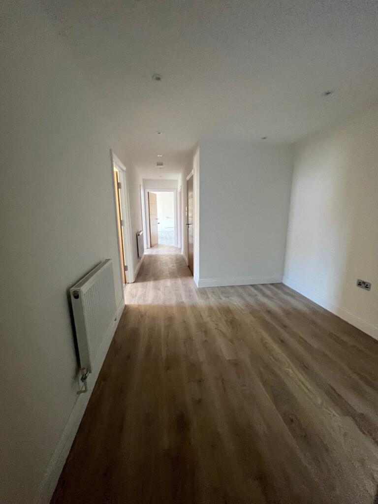 Additional image 4 of Selsdon Road, South Croydon, Surrey, CR2