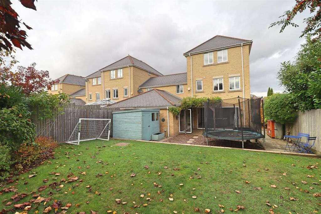 Additional image 27 of Grantham Avenue, Great Notley, Braintree