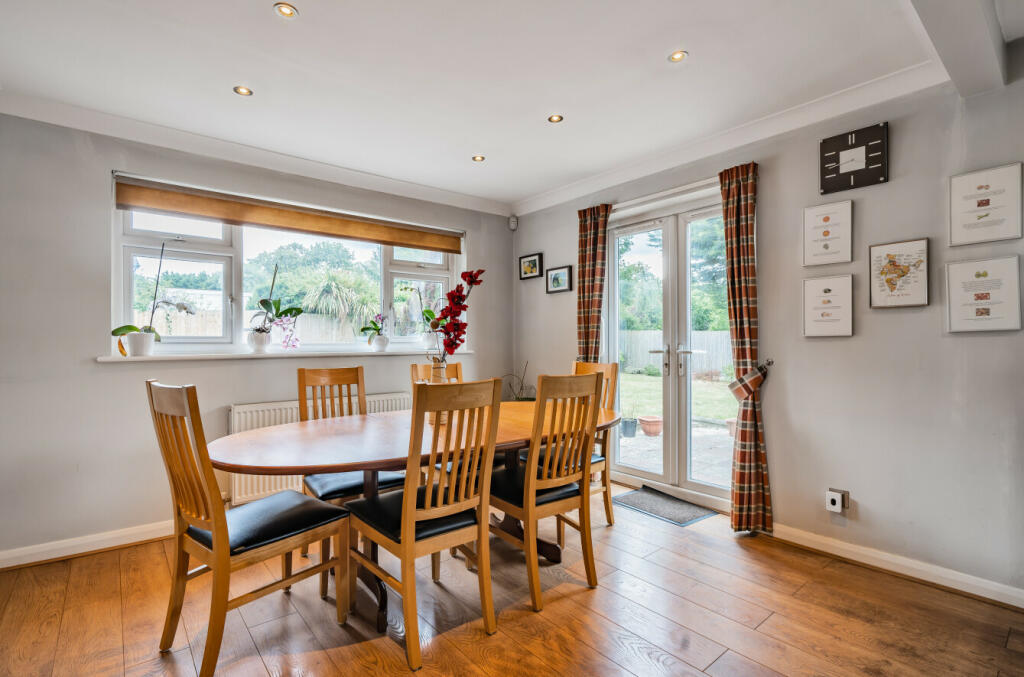 Additional image 6 of Woodbury Close, Croydon