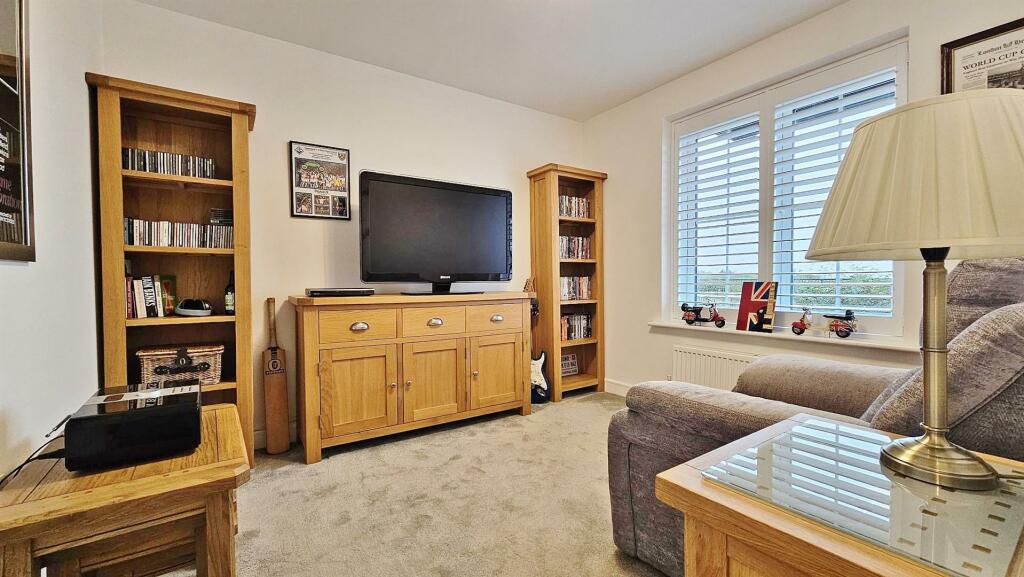 Additional image 13 of Secret Waters, Walton On The Naze