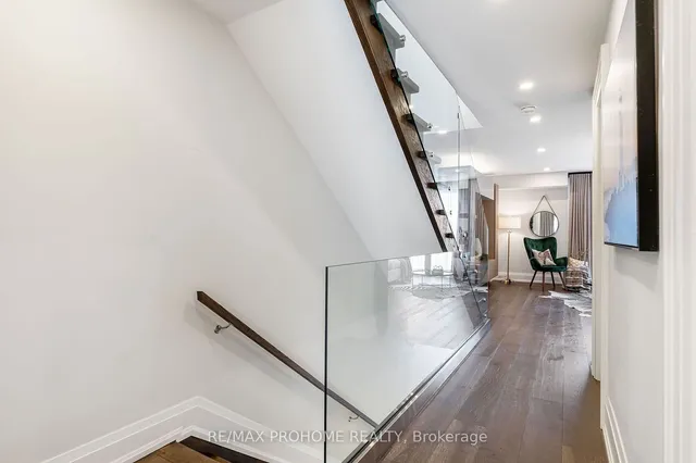 Additional image 19 of 3060 Bayview Ave