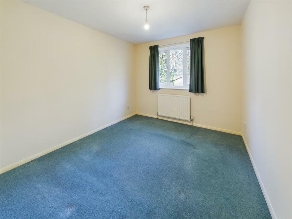 Additional image 4 of 32 Brighton Road, Coulsdon