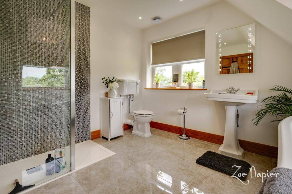 Additional image 12 of Moreton