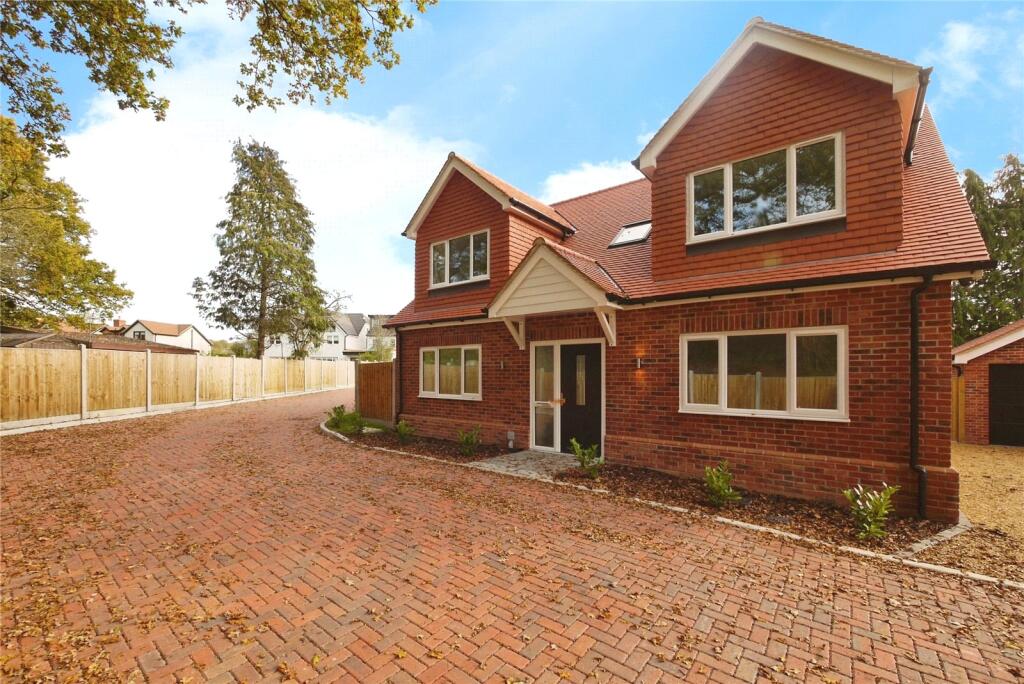 Additional image 28 of Nags Head Lane, Brentwood, Essex, CM14