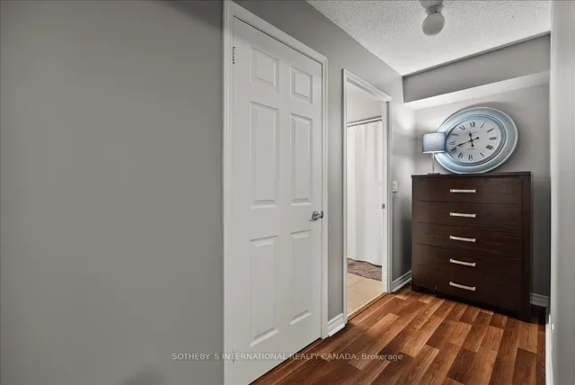 Additional image 16 of 19 Grand Trunk Cres Unit 707