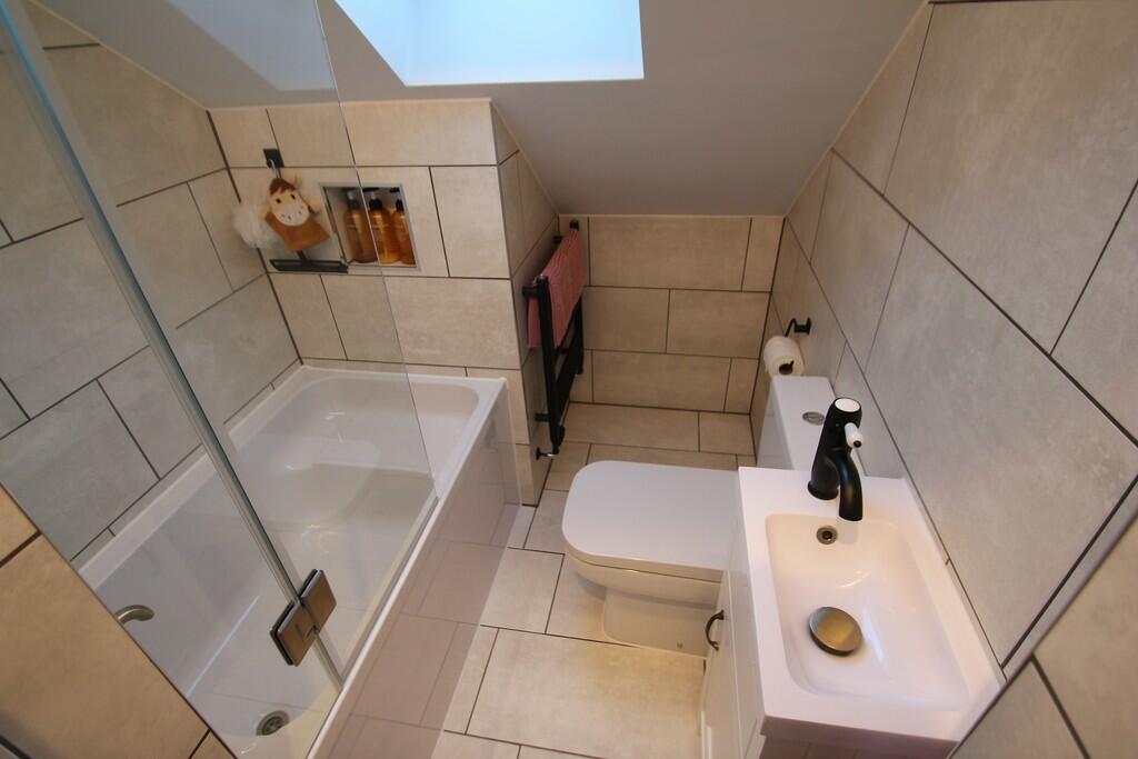 Additional image 16 of Layer Breton Hill, Layer Breton