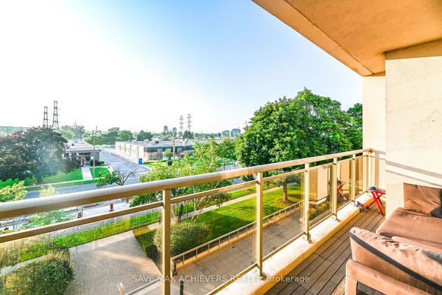 Additional image 21 of 1 Leaside Park Dr Unit 305