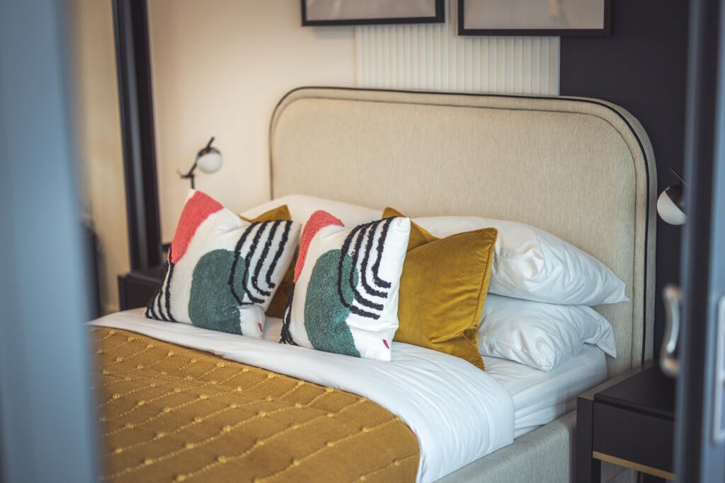 Additional image 6 of Station Road, Croydon, CR0