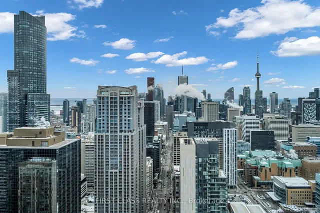 Additional image 4 of 832 Bay St Unit 4609