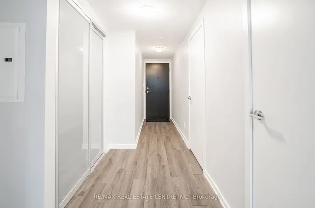 Additional image 5 of 105 The Queensway Ave Unit 303