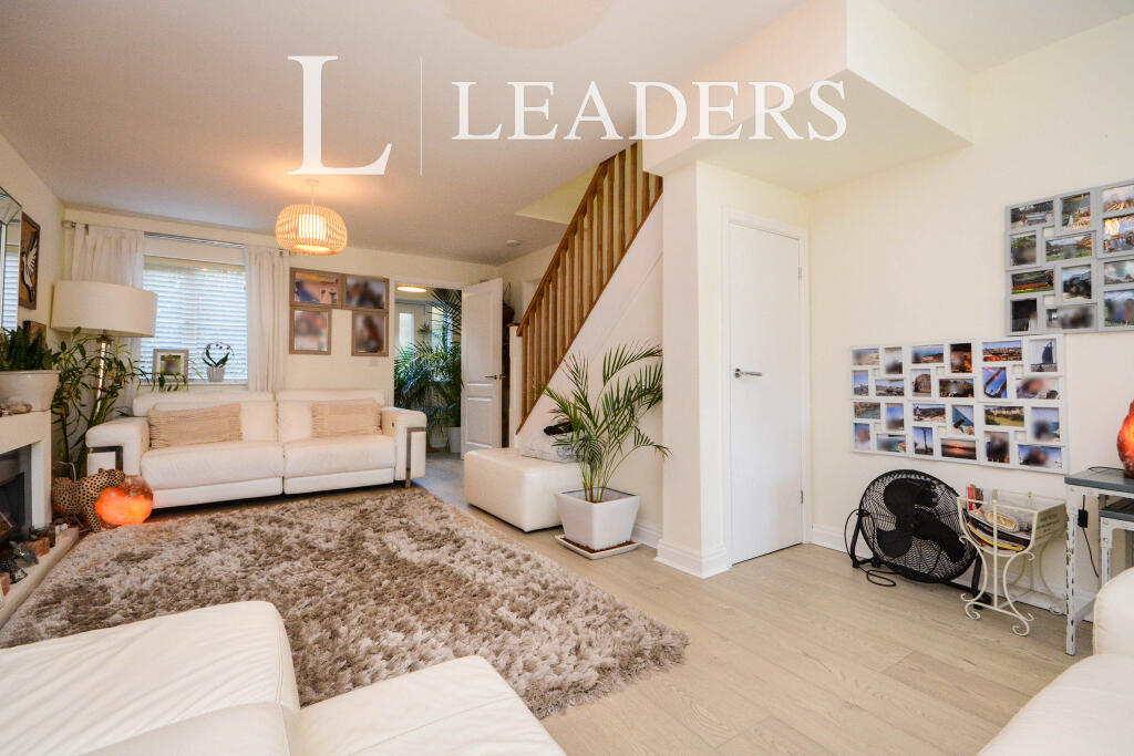 Additional image 3 of School Lane