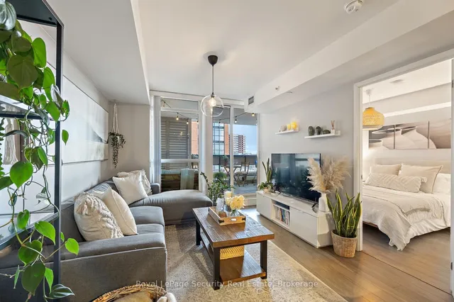 Additional image 10 of 3091 Dufferin St Unit 439