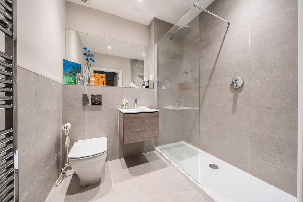 Additional image 4 of Tupwood Lane, Caterham, CR3