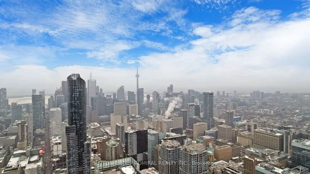 Additional image 32 of 50 Wellesley St Unit 711