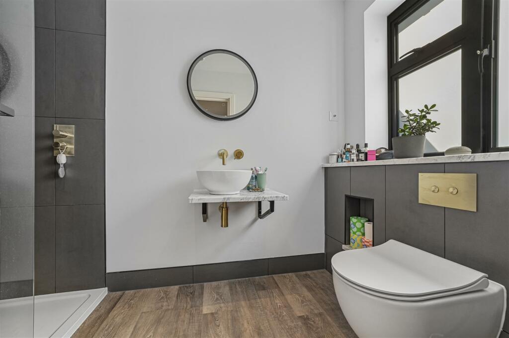 Additional image 10 of Hadleigh Road, East Bergholt