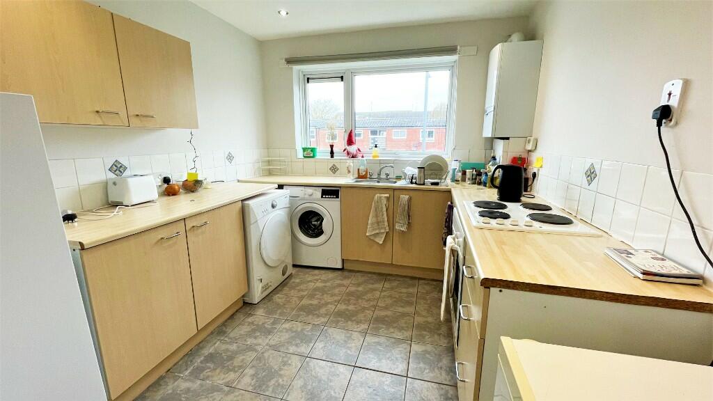 Additional image 2 of Avon Way, Colchester, Essex, CO4