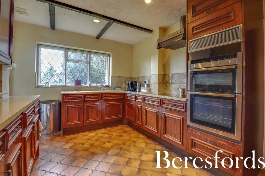 Additional image 9 of Chelmsford Road, Shenfield, CM15