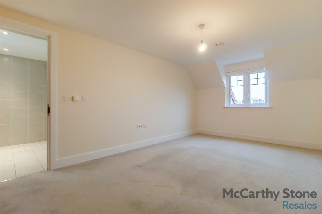 Additional image 10 of Hadleigh Road, Frinton-On-Sea