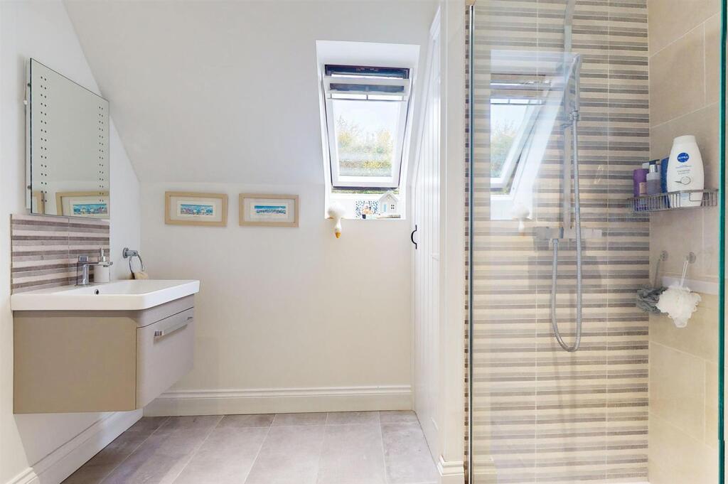 Additional image 15 of Robinsbridge Road, Coggeshall, Colchester