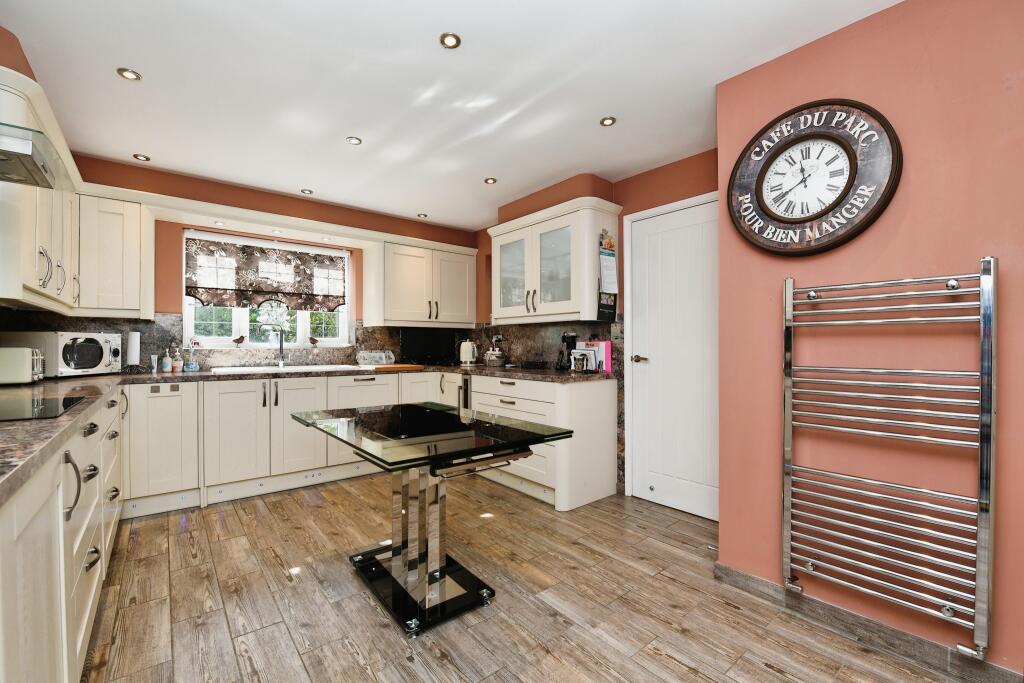 Additional image 6 of Salmonds Grove, Ingrave, Brentwood, CM13