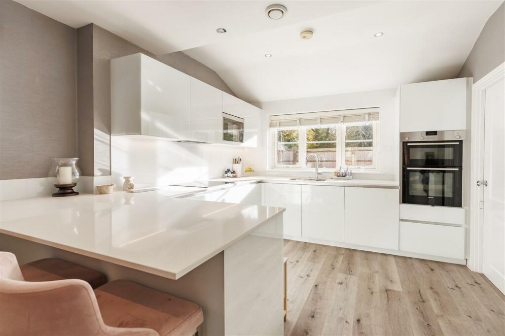 Additional image 49 of Buckingham Road, Epping