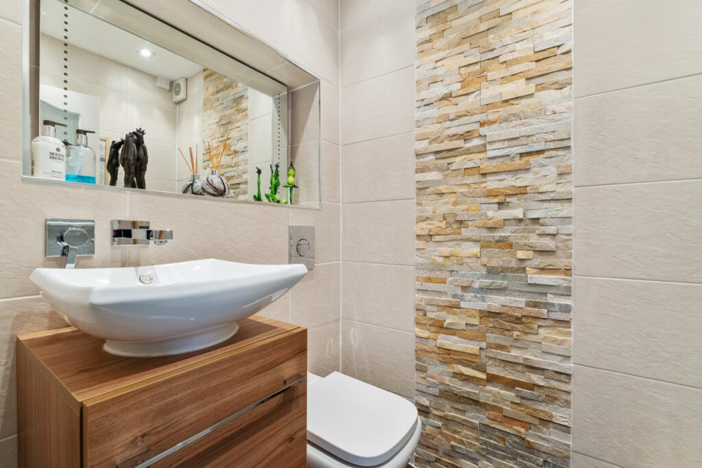 Additional image 10 of Falcon Close, Sawbridgeworth, Hertfordshire, CM21