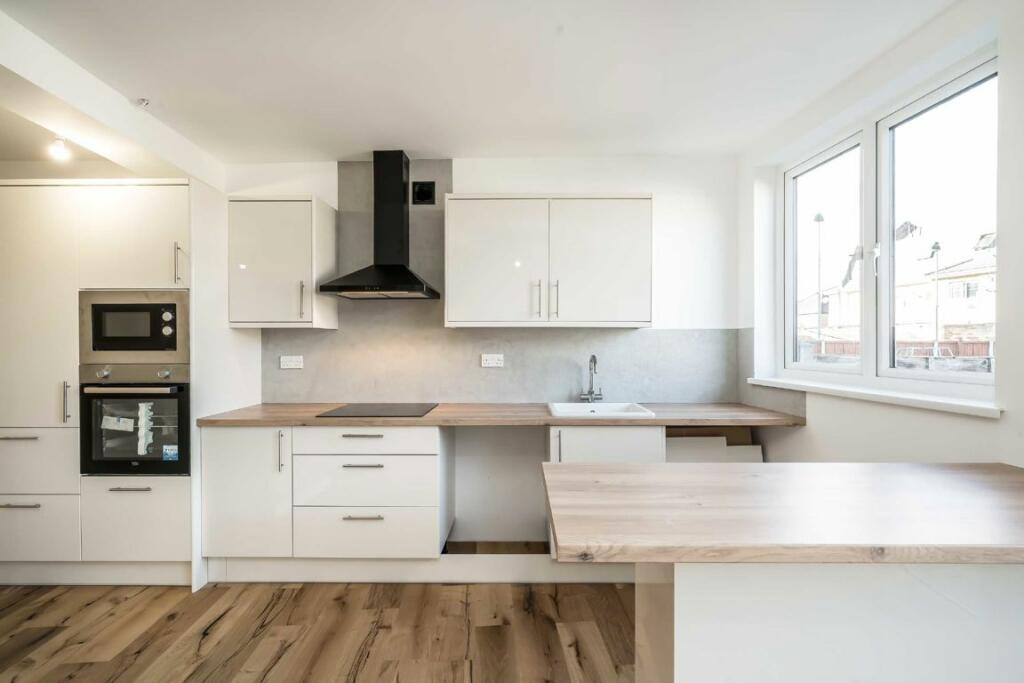 Additional image 11 of Bond Road, Mitcham