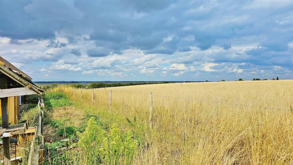 Additional image 20 of Louise Close, Walton On The Naze