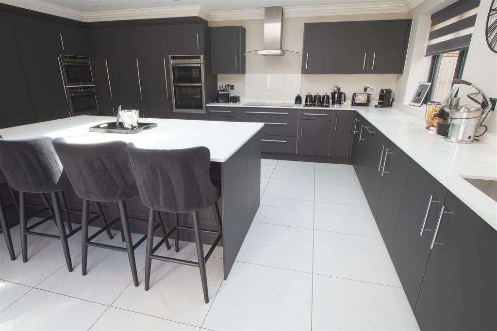 Additional image 7 of Meade Road, Billericay