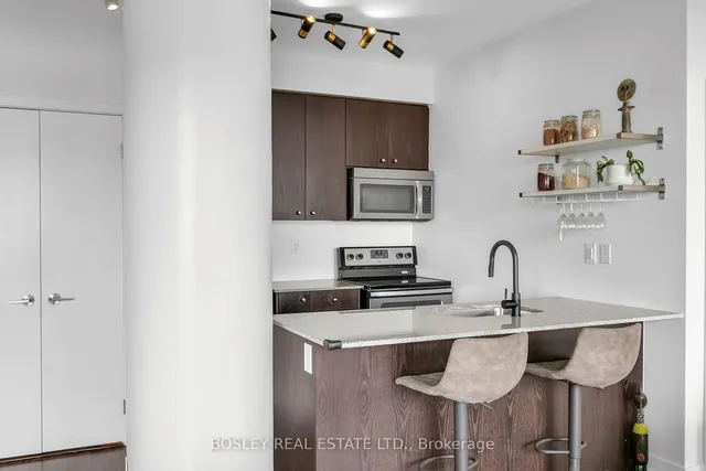 Additional image 9 of 5101 Dundas St Unit 608