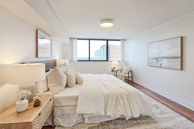 Additional image 22 of 40 Richview Rd Unit 1503