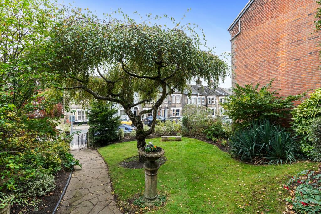 Additional image 40 of Wellesley Road, Lexden, Essex, CO3