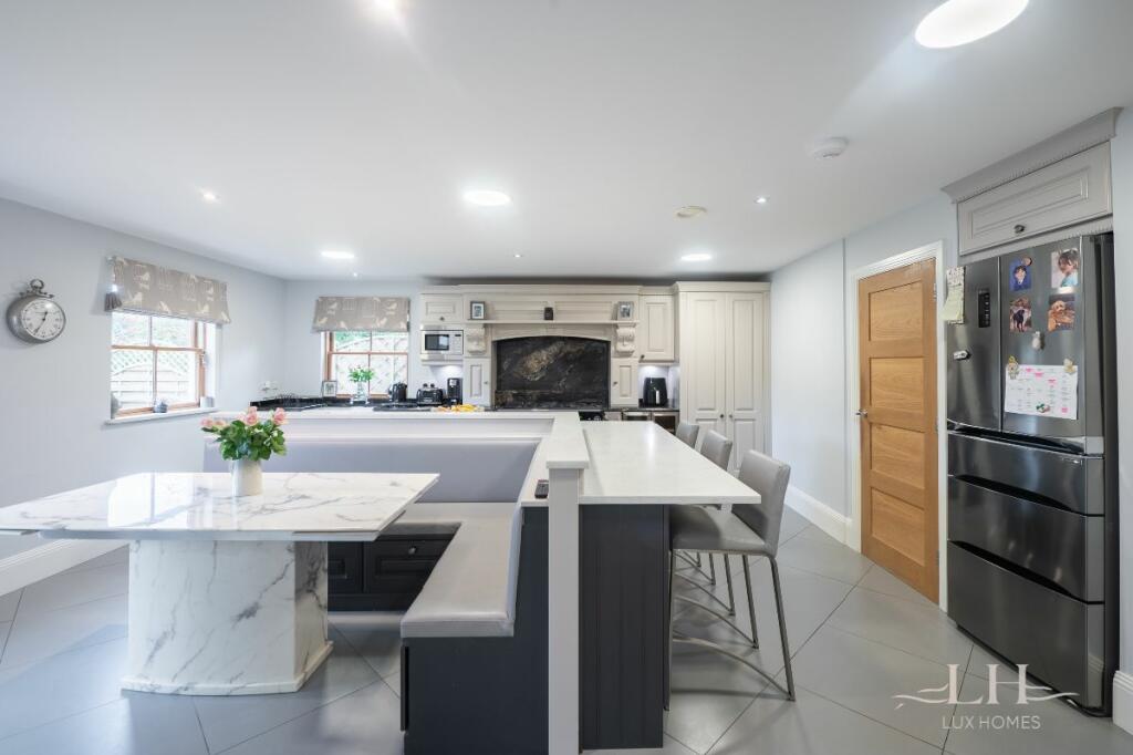 Additional image 11 of Coxtie Green Road, Brentwood