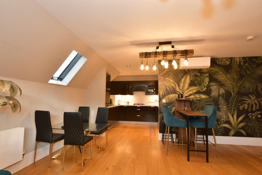 Additional image 3 of The Galleries, Warley, Brentwood, Essex
