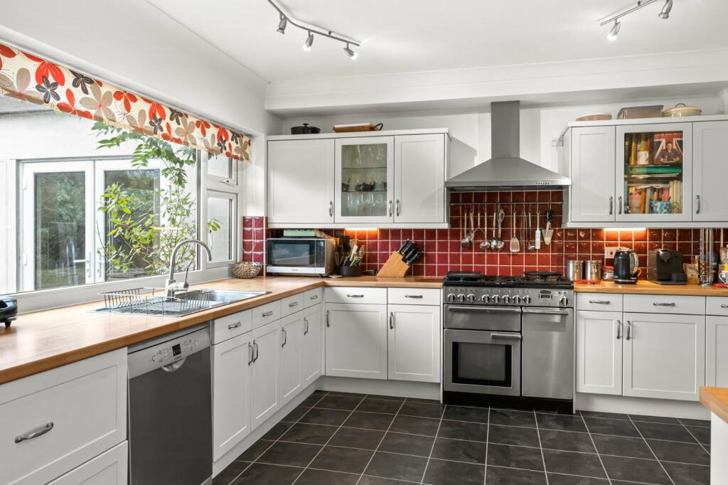 Additional image 8 of Wavell Avenue, Colchester, Essex, CO2