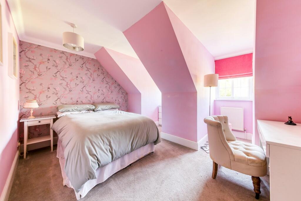 Additional image 11 of Elmfield Way, South Croydon, CR2