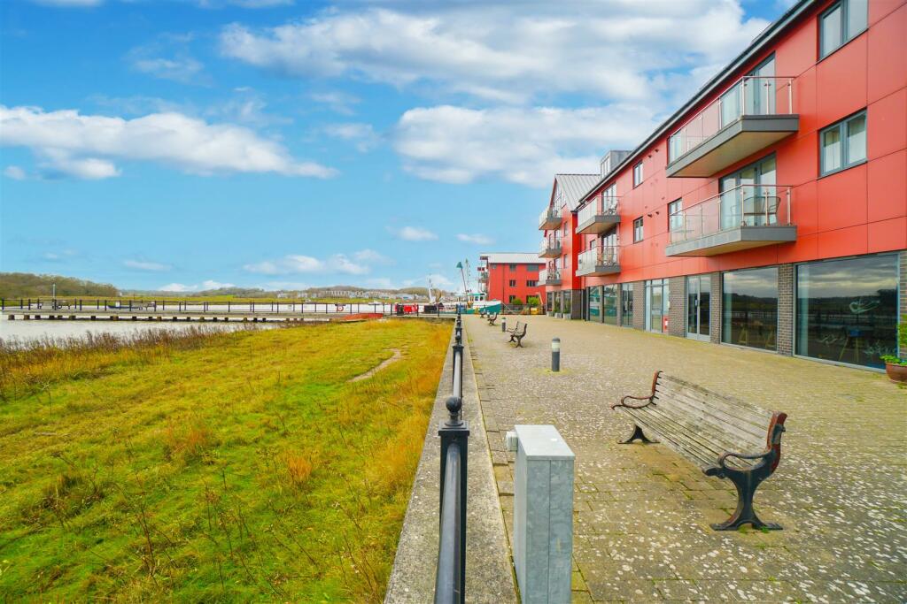 Additional image 13 of River Facing, Wivenhoe
