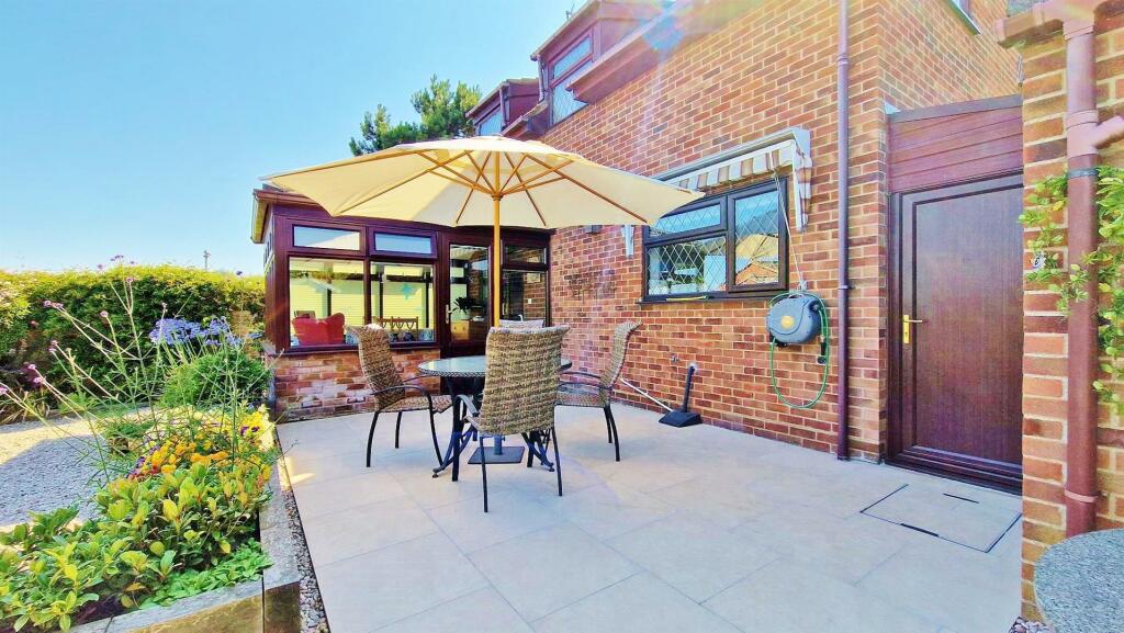 Additional image 27 of Thorns Way, Frinton Homelands