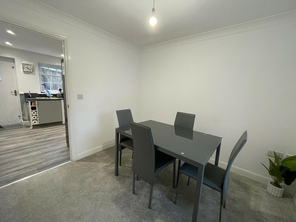 Additional image 3 of Edward Paxman Gardens, Colchester