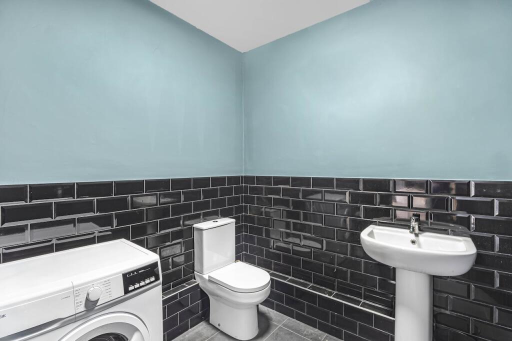 Additional image 8 of 108 Selsdon Road, South Croydon, CR2 6PG