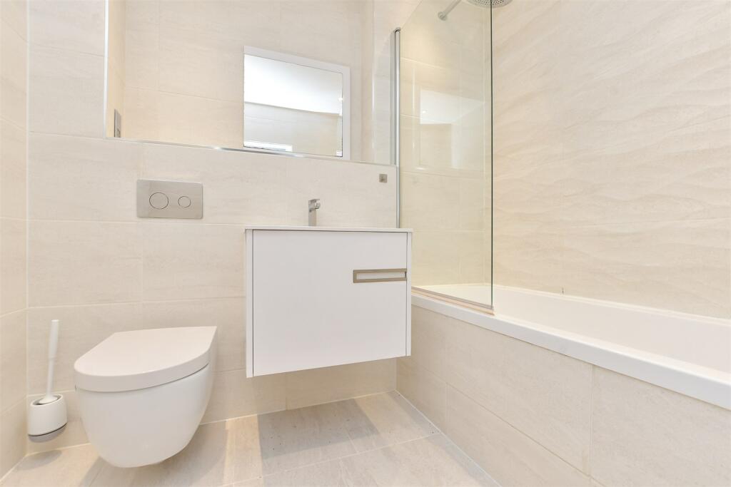 Additional image 7 of Croydon Road, Caterham, Surrey