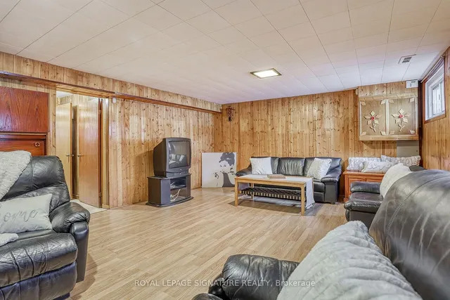 Additional image 33 of 29 Broadlands Blvd