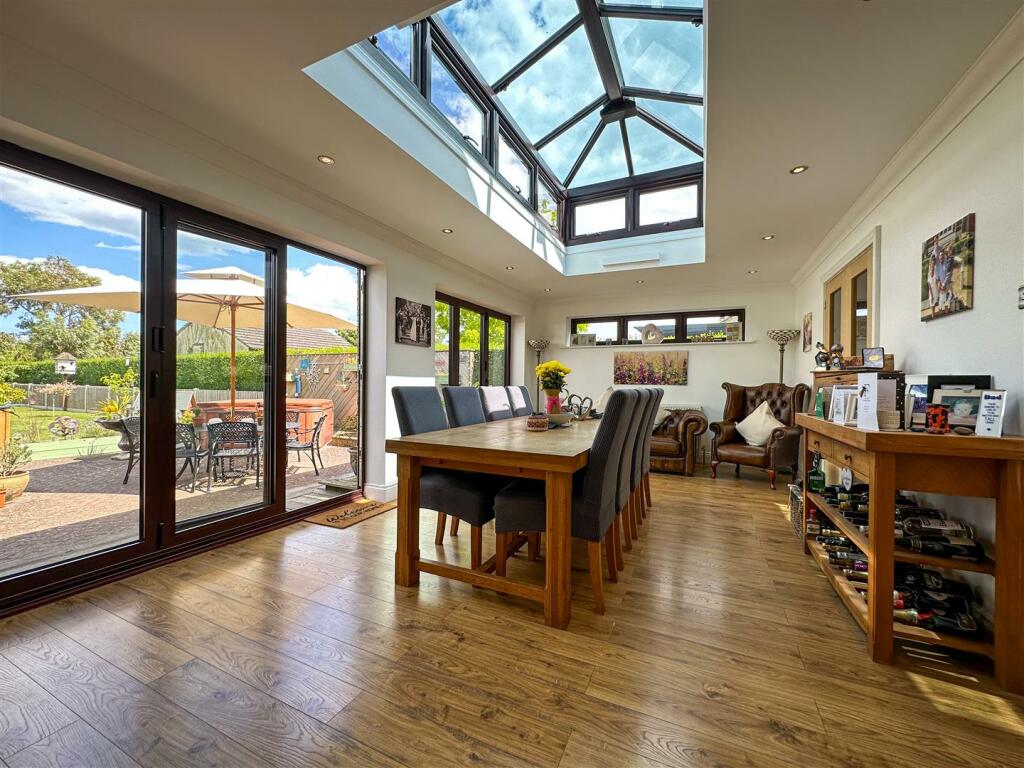 Additional image 4 of Southcliff Park, East Clacton