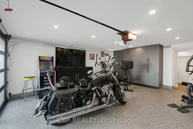 Additional image 34 of 4 Courtsfield Cres