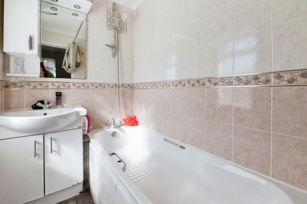 Additional image 15 of Short Lane, Ramsden Heath, Billericay, Chelmsford, CM11