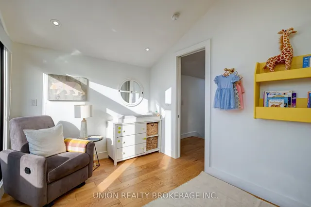 Additional image 25 of 47 Woodfield Rd