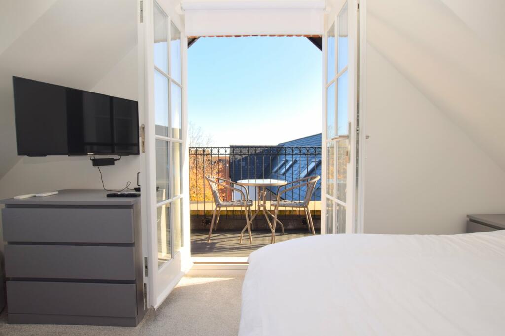 Additional image 2 of Chapel Street, Billericay, CM12