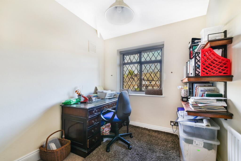 Additional image 15 of Farley Road, South Croydon