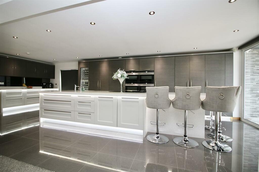 Additional image 7 of Noak Hill Road, Billericay