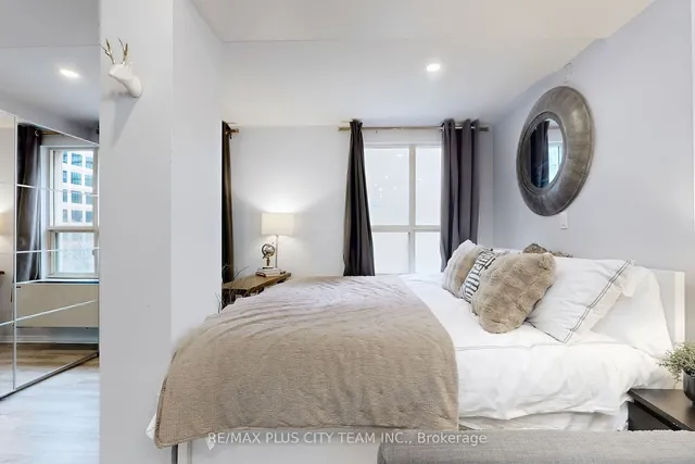 Additional image 12 of 88 Charles St Unit 708